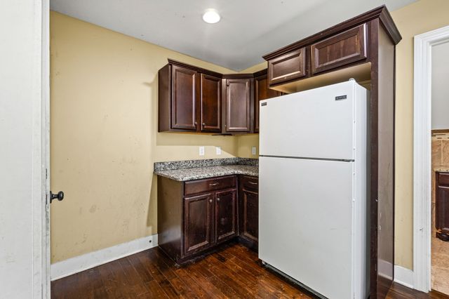 251 Oak Dr, Smithville, TN 37166