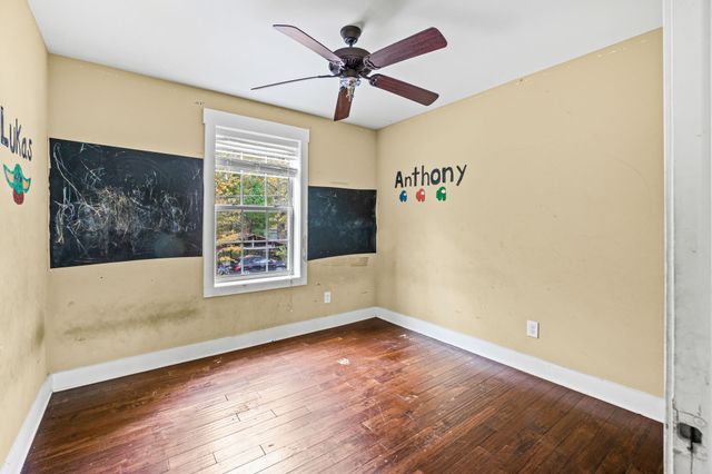 251 Oak Dr, Smithville, TN 37166