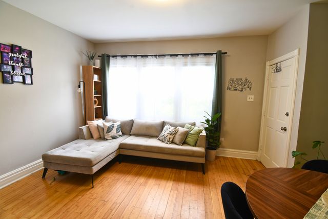 2437 N Central Avenue, Chicago, IL 60639