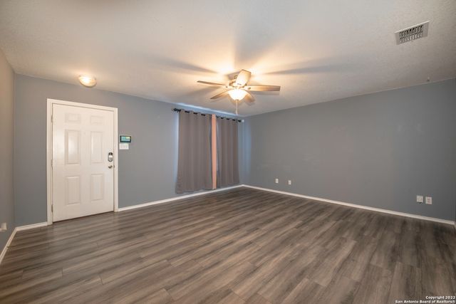 5402 Harefield Dr, San Antonio, TX 78228