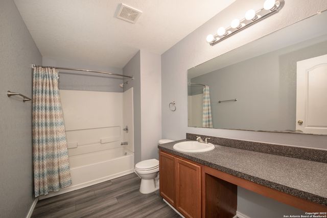 5402 Harefield Dr, San Antonio, TX 78228