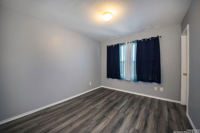 5402 Harefield Dr, San Antonio, TX 78228