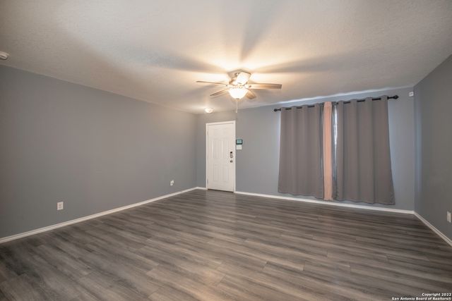 5402 Harefield Dr, San Antonio, TX 78228