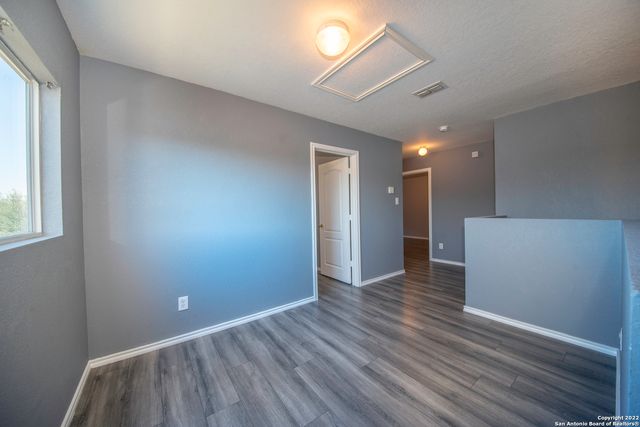 5402 Harefield Dr, San Antonio, TX 78228