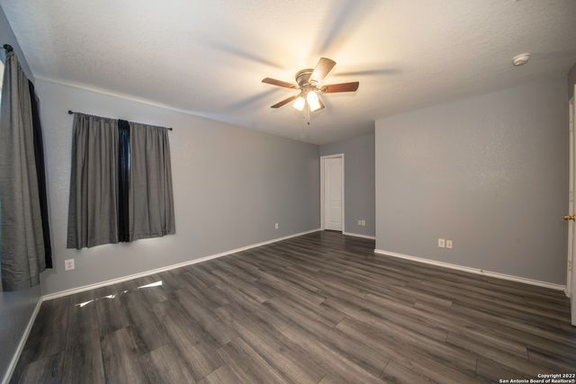 5402 Harefield Dr, San Antonio, TX 78228