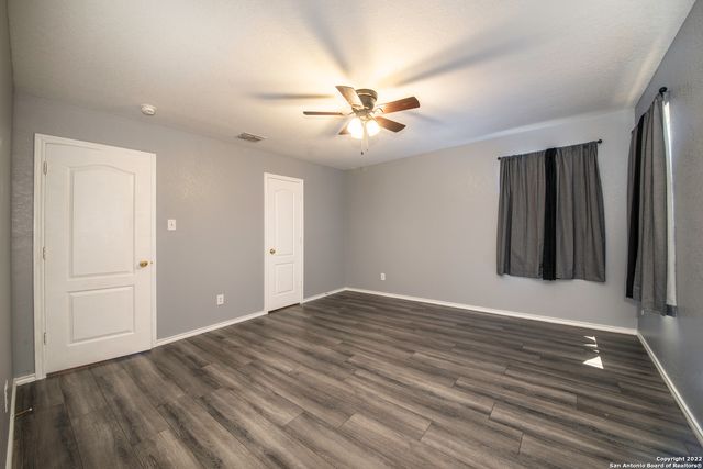 5402 Harefield Dr, San Antonio, TX 78228