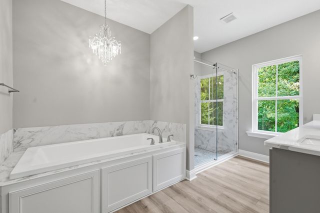 7 St Augustine Ave., Hattiesburg, MS 39402