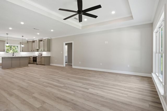 7 St Augustine Ave., Hattiesburg, MS 39402