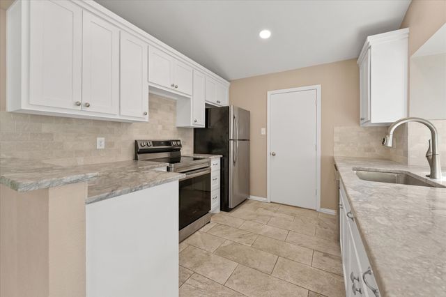 207 Mapleridge Drive, Rockwall, TX 75032