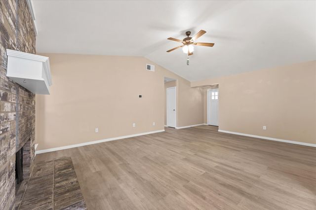 207 Mapleridge Drive, Rockwall, TX 75032