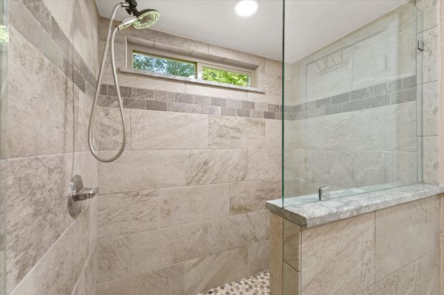 207 Mapleridge Drive, Rockwall, TX 75032