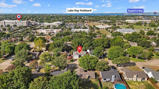 207 Mapleridge Drive, Rockwall, TX 75032