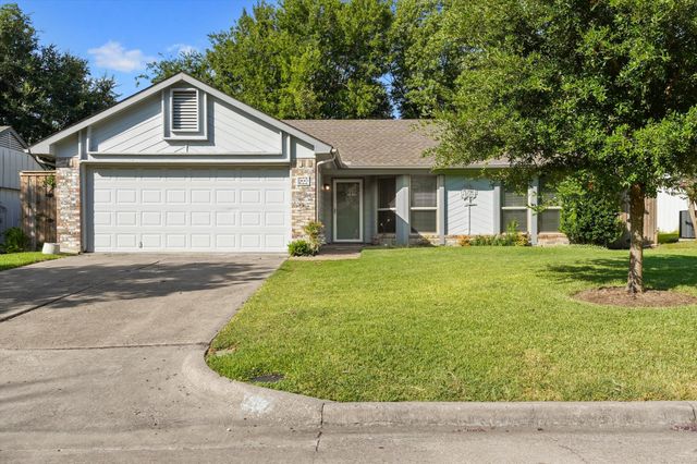 207 Mapleridge Drive, Rockwall, TX 75032