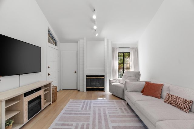 7646 Creekridge Ln, Citrus Heights, CA 95610