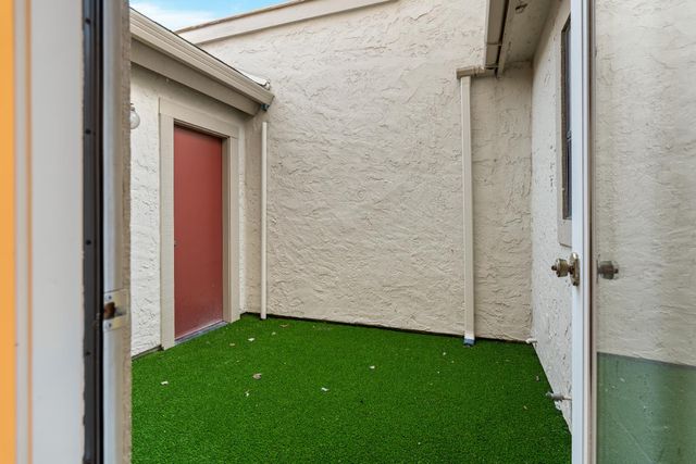 7646 Creekridge Ln, Citrus Heights, CA 95610