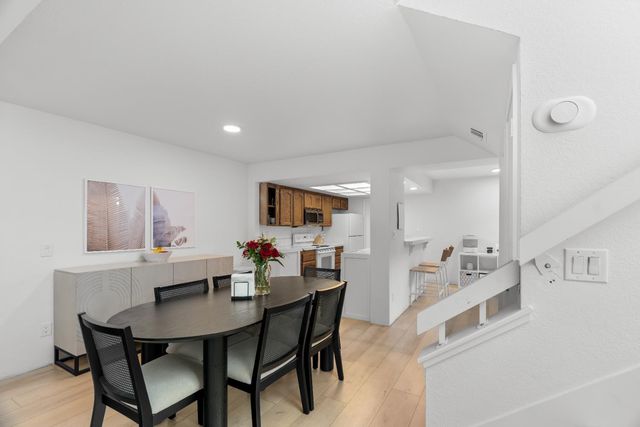 7646 Creekridge Ln, Citrus Heights, CA 95610