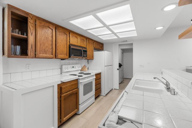 7646 Creekridge Ln, Citrus Heights, CA 95610