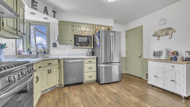 1806 N 12th STREET, Sheboygan, WI 53081