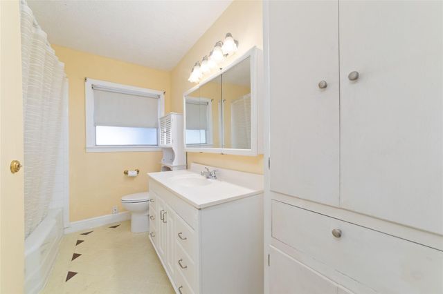 1005 Callahan Avenue, Conroe, TX 77301