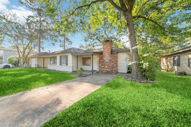 1005 Callahan Avenue, Conroe, TX 77301
