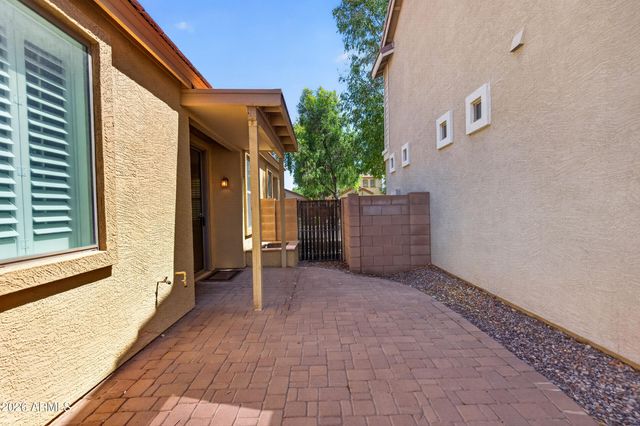 2878 S Arroyo Lane, Gilbert, AZ 85295