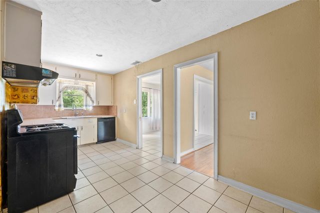 1504 Harris Avenue, Pasadena, TX 77506