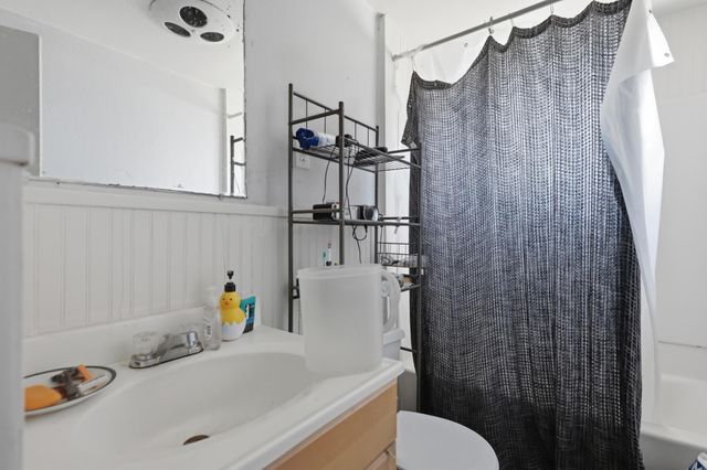 1025 Muriel Street NE, Albuquerque, NM 87112