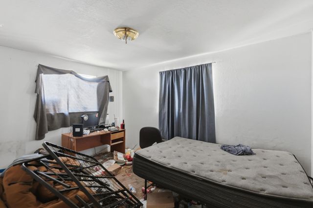 1025 Muriel Street NE, Albuquerque, NM 87112