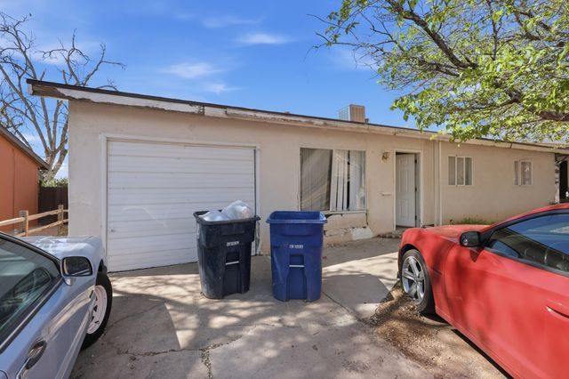 1025 Muriel Street NE, Albuquerque, NM 87112