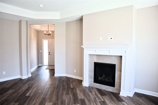 1022 NW Creekside Drive, Waukee, IA 50263