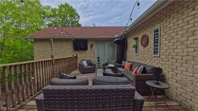 1751 Squaw Creek Drive, Girard, OH 44420