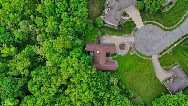 1751 Squaw Creek Drive, Girard, OH 44420