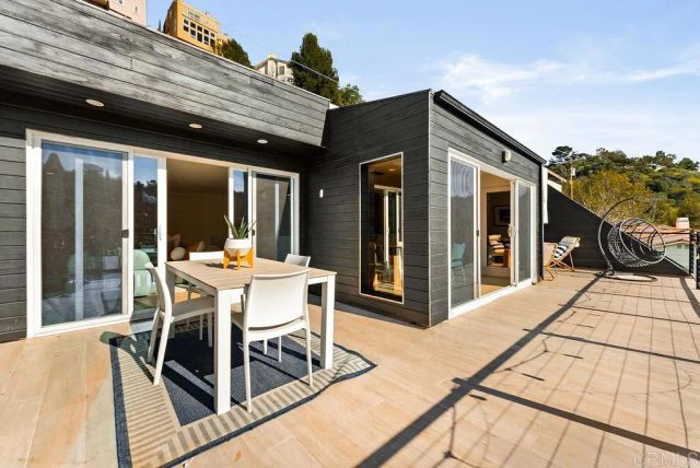 3866 Alta Mesa Drive, Studio City, CA 91604