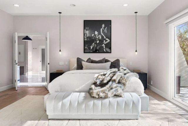 3866 Alta Mesa Drive, Studio City, CA 91604