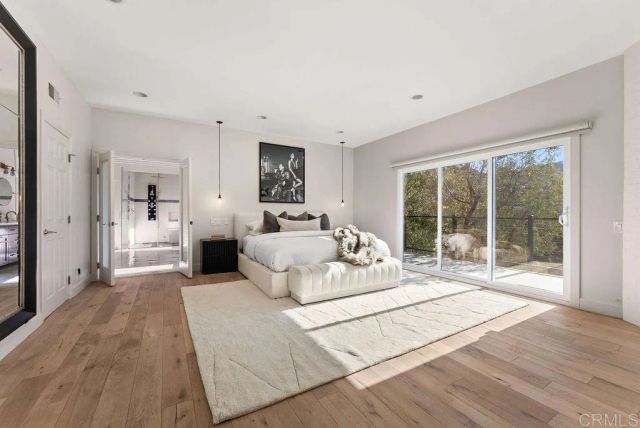 3866 Alta Mesa Drive, Studio City, CA 91604