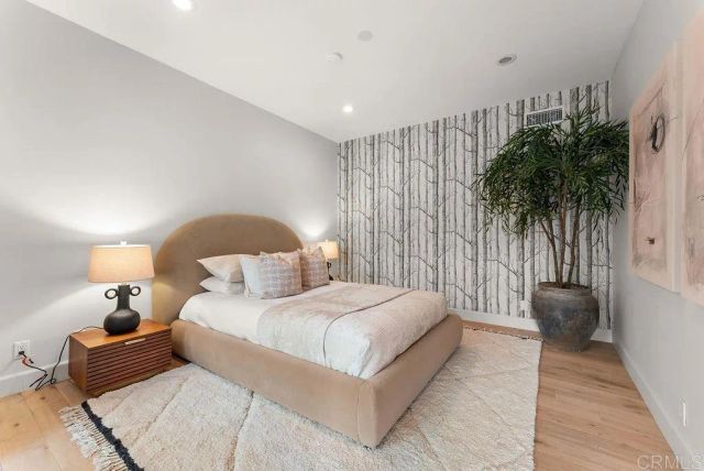 3866 Alta Mesa Drive, Studio City, CA 91604