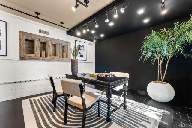 3866 Alta Mesa Drive, Studio City, CA 91604