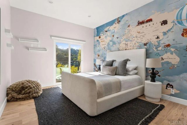 3866 Alta Mesa Drive, Studio City, CA 91604