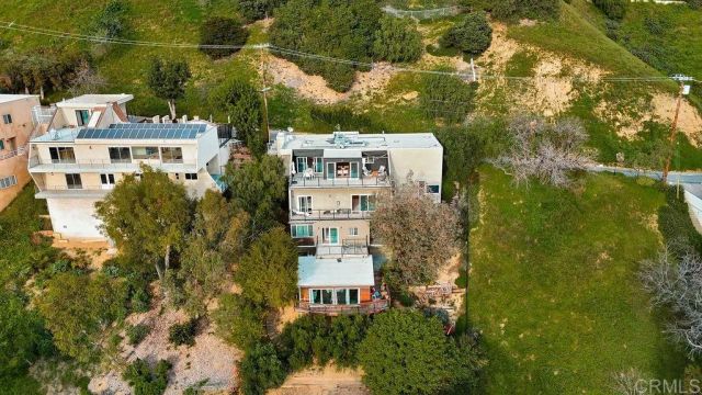 3866 Alta Mesa Drive, Studio City, CA 91604