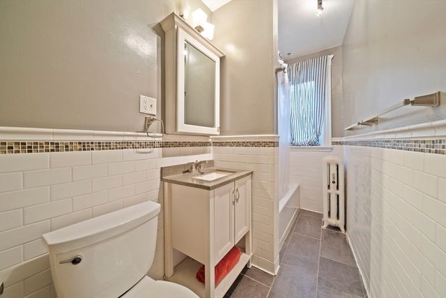 1986 Commonwealth 2, Boston, MA 02135