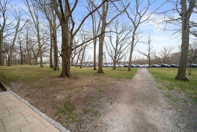 1986 Commonwealth 2, Boston, MA 02135