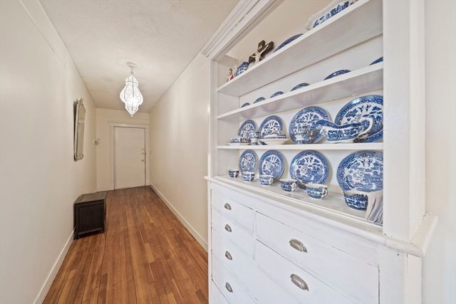 1986 Commonwealth 2, Boston, MA 02135