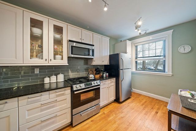 1986 Commonwealth 2, Boston, MA 02135