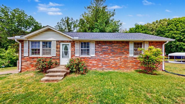 109 Phillips St, Charlotte, TN 37036