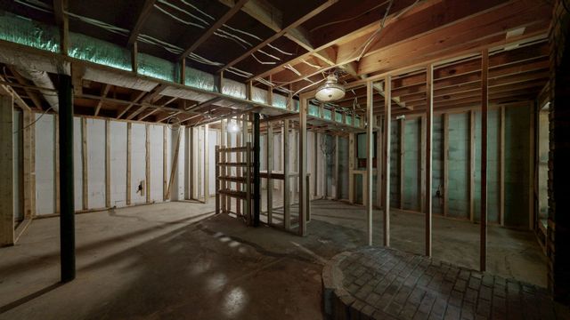 109 Phillips St, Charlotte, TN 37036