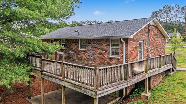 109 Phillips St, Charlotte, TN 37036