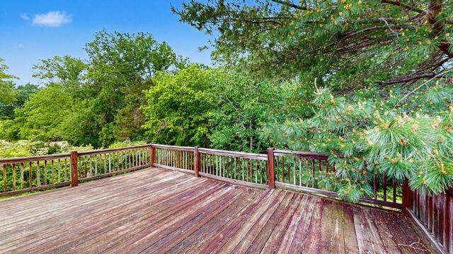109 Phillips St, Charlotte, TN 37036