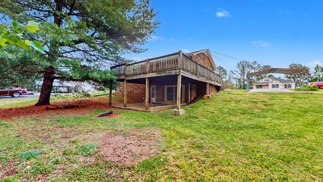 109 Phillips St, Charlotte, TN 37036