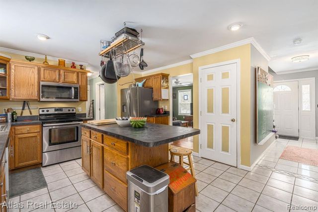 2957 Bird Road, Ortonville, MI 48462