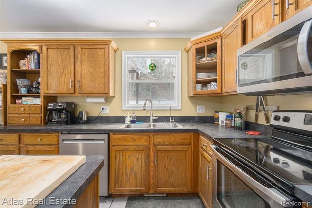 2957 Bird Road, Ortonville, MI 48462